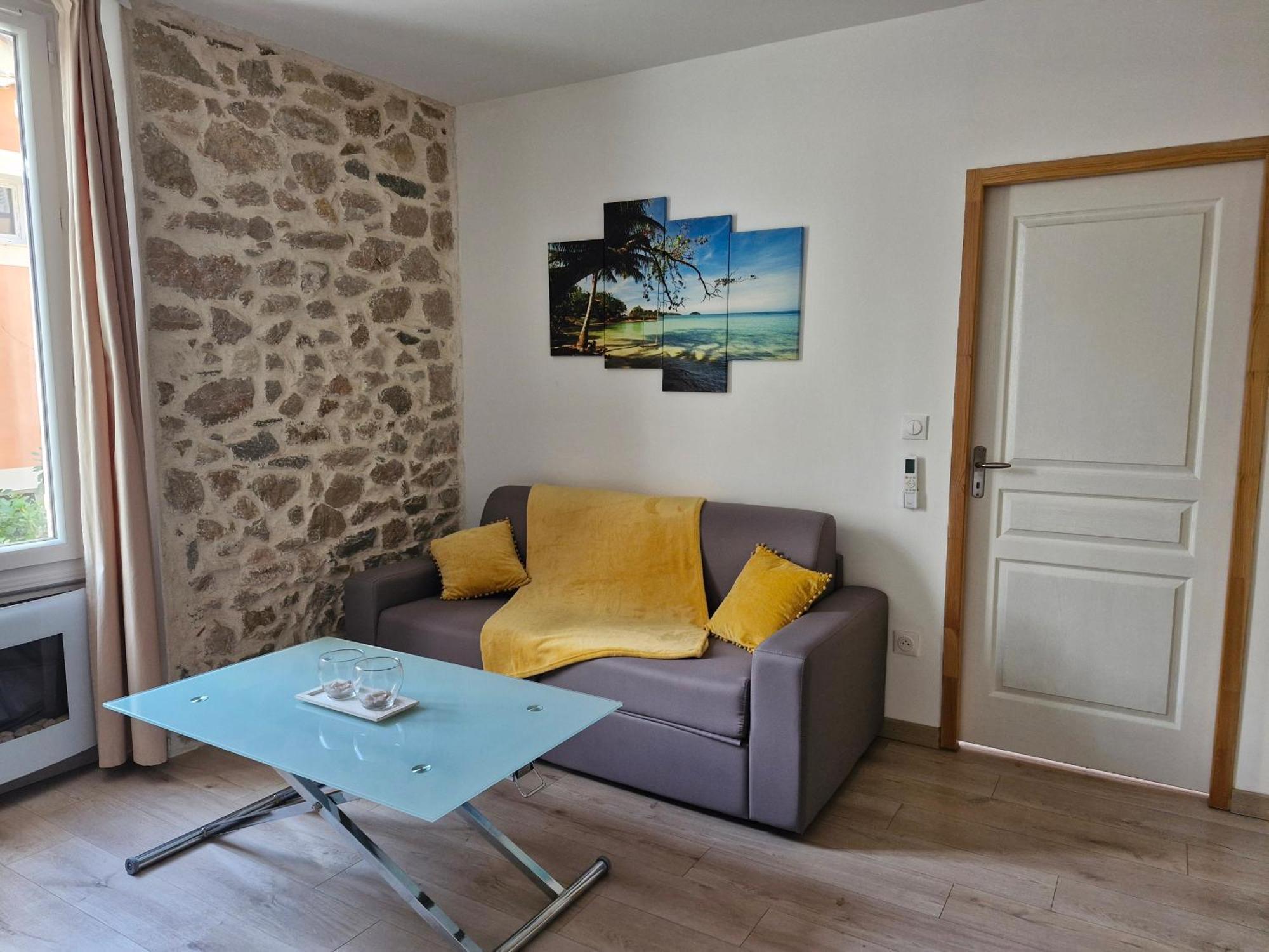 Appartement Tout Confort A 2 Pas Du Centre Ville Aubagne Esterno foto