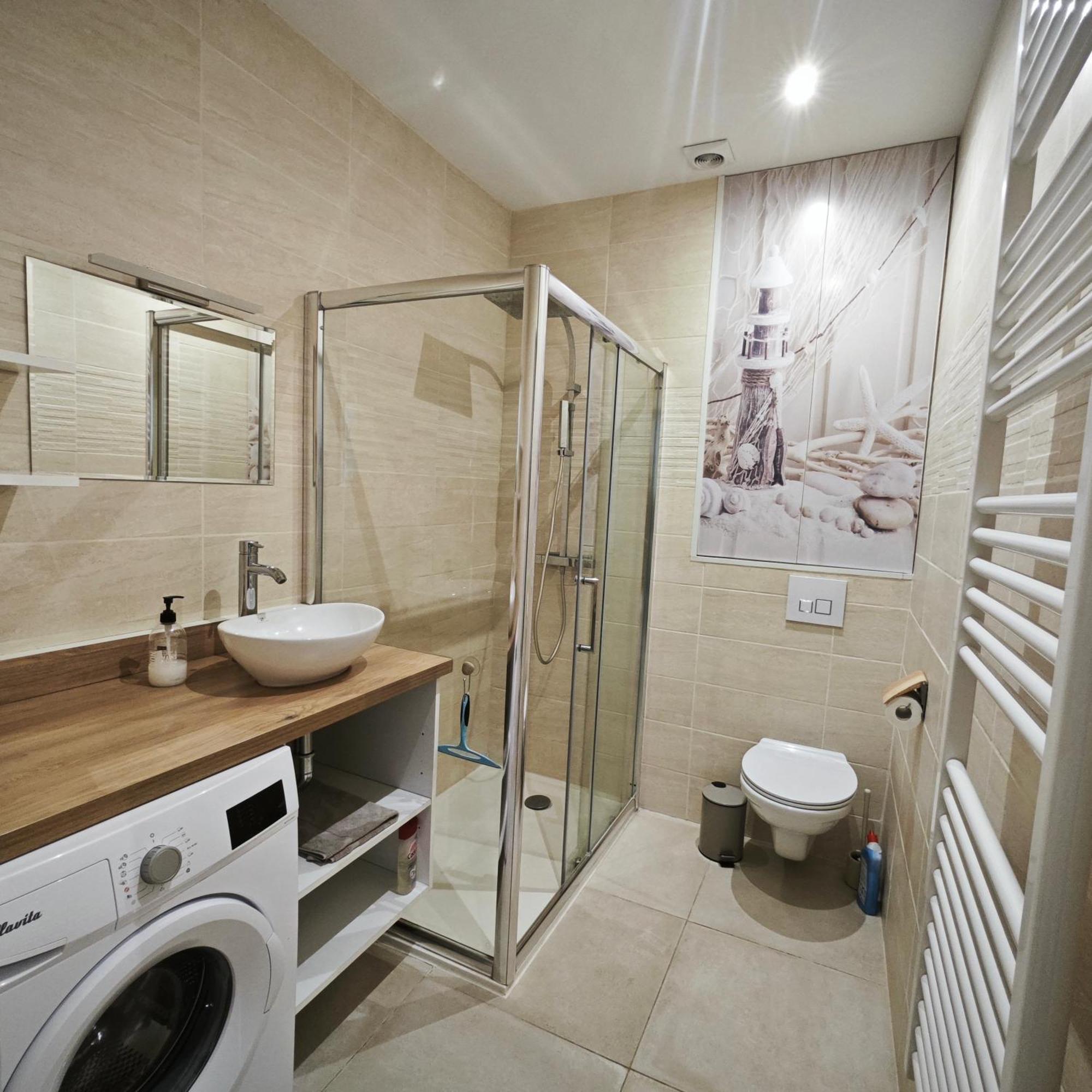 Appartement Tout Confort A 2 Pas Du Centre Ville Aubagne Esterno foto